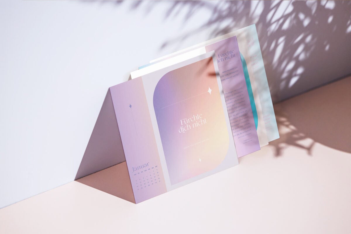Wunderwerk by Luisa Postkartenkalender 2027 mit inspirierenden Motiven und Farben.